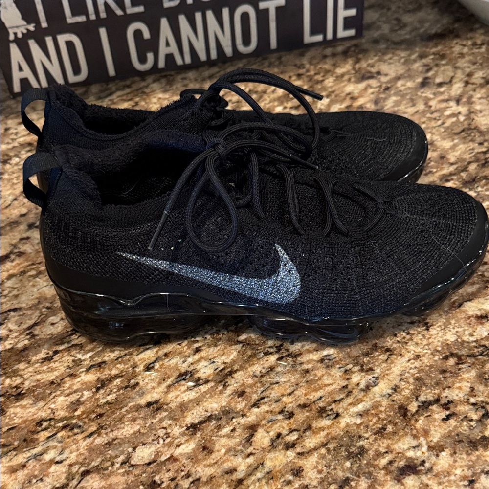 Nike Black Vapor Max flyknit